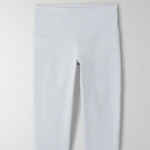 Aritzia TnAction TnaBUTTER™ Atmosphere Hi-Rise Cropped Legging